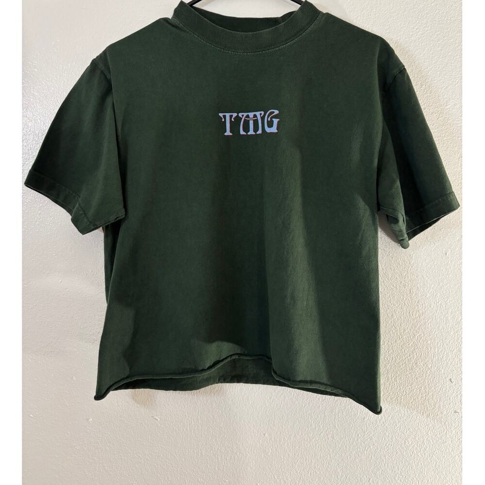 SHAKA WEAR STREETWEAR ESSENTIALS Green T-Shirt Graphic Print Size S